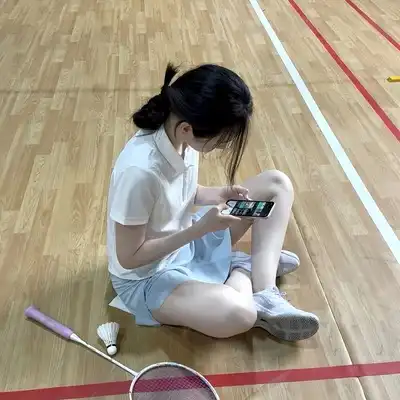 潘彤